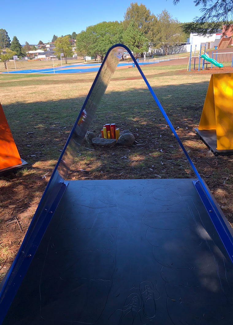 Deloraine Primary School blue